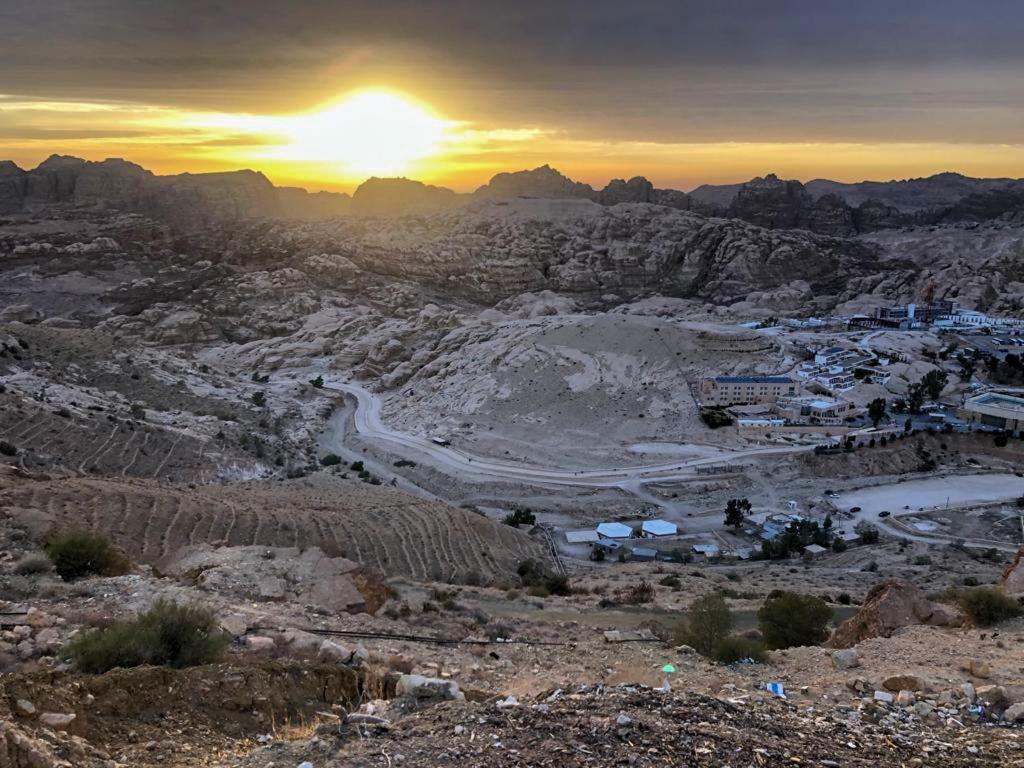 Infinity 3* Wadi Musa